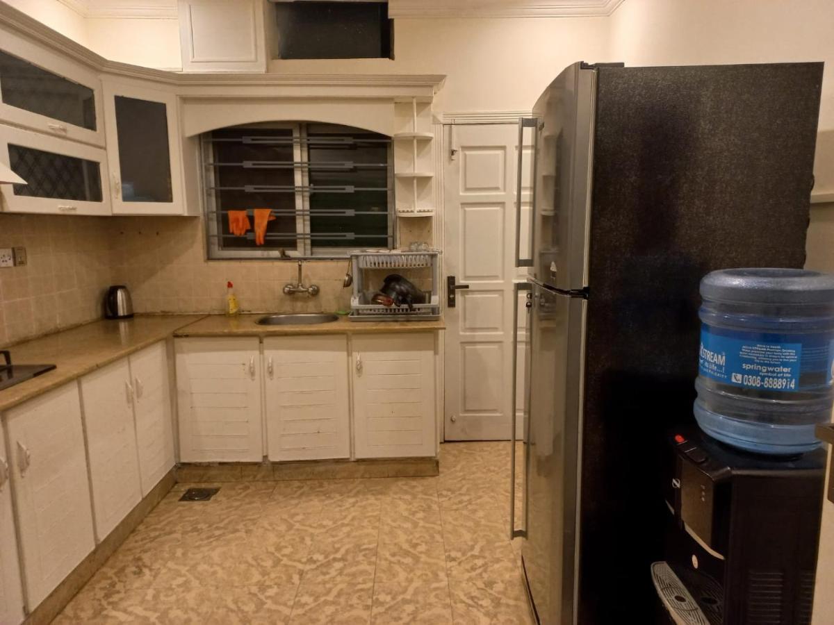 White House Residencia Otel Rawalpindi Dış mekan fotoğraf