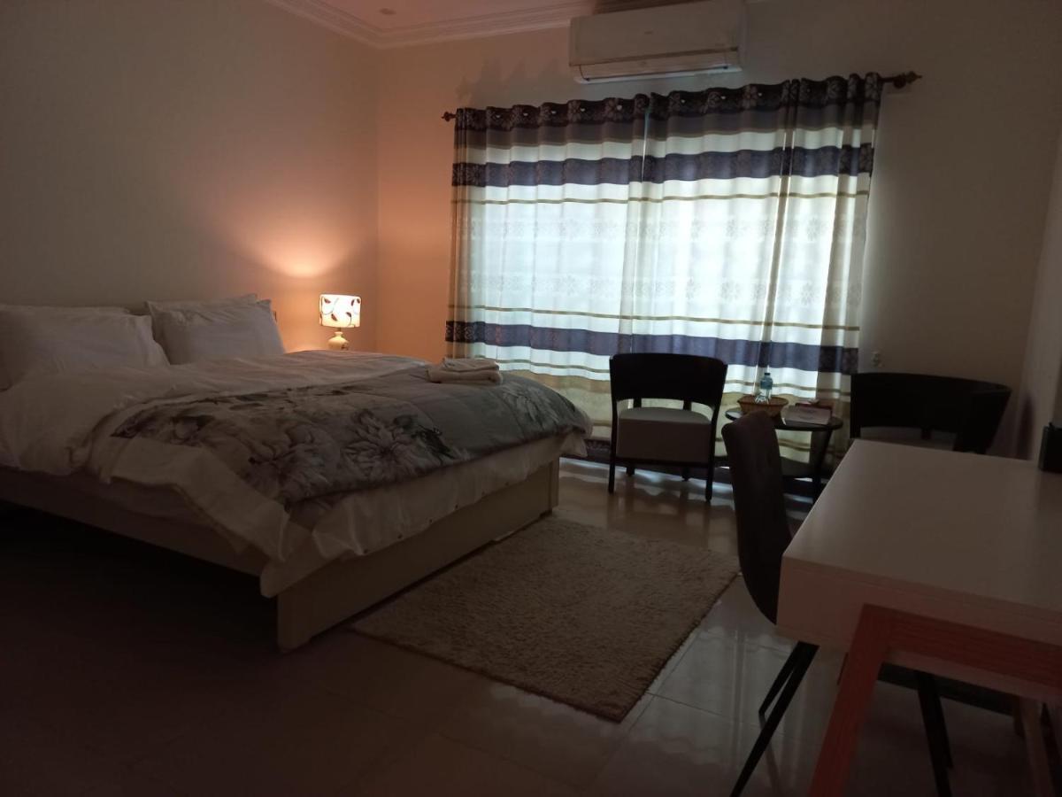 White House Residencia Otel Rawalpindi Dış mekan fotoğraf