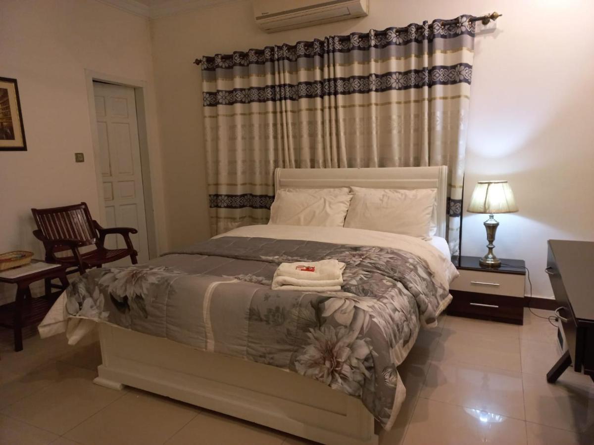 White House Residencia Otel Rawalpindi Dış mekan fotoğraf